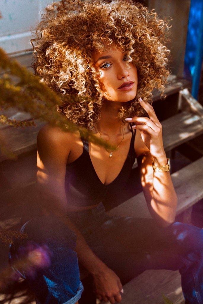 natürlich und authentisches Fashionportrait aufgenommen von typischfotograf
